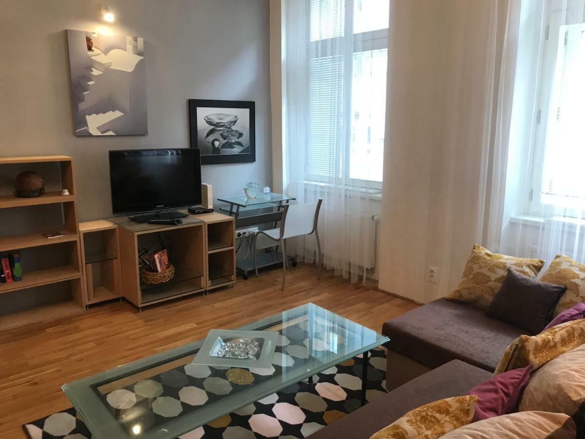 Apartment Glory Anglicka Прага Экстерьер фото